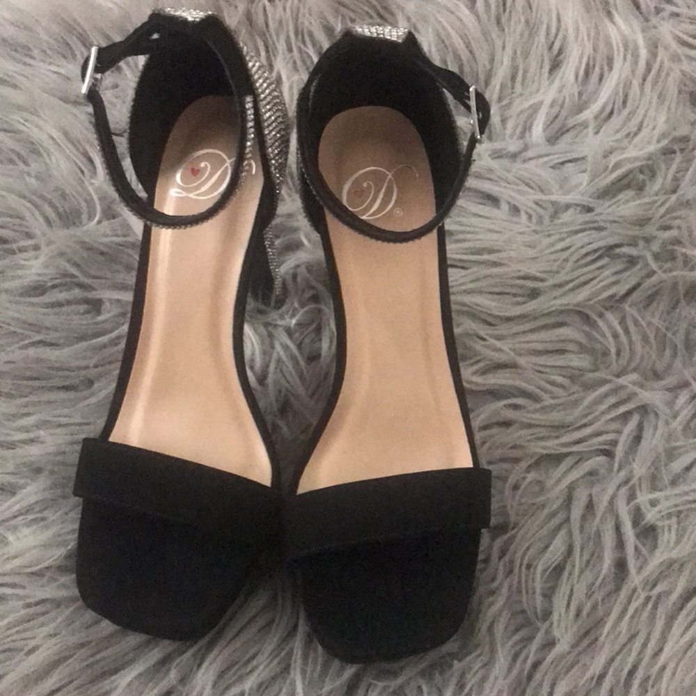 Beautiful Rhinestone Heels - Picture 3 of 3
